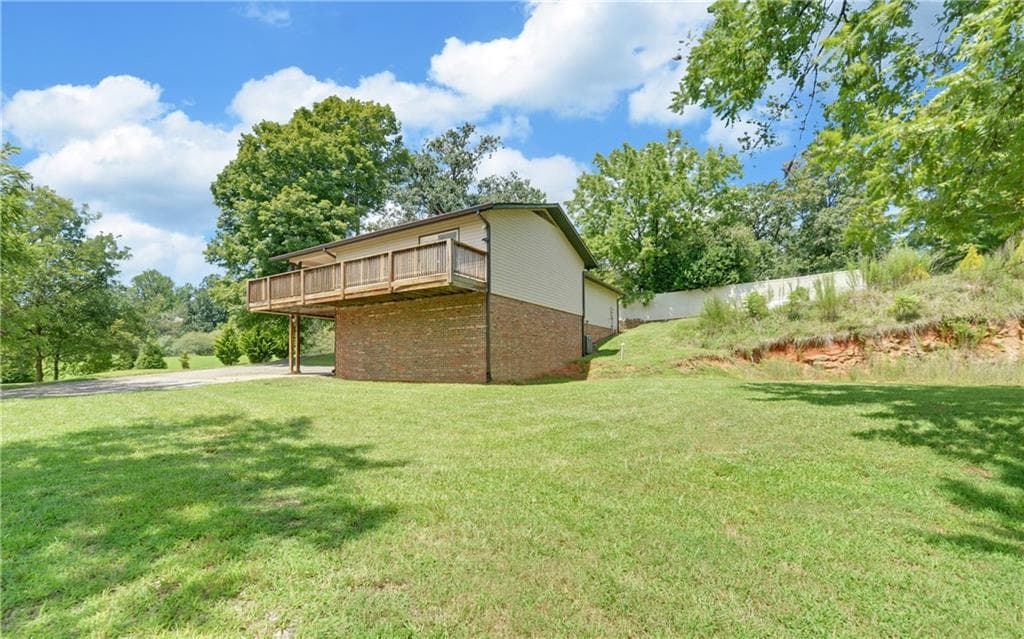 3 bedroom, 2 bathroom, 2,736 sq ft single family residence for sale at 140 Tranquility Drive, Demorest, GA 30535 — photo 7