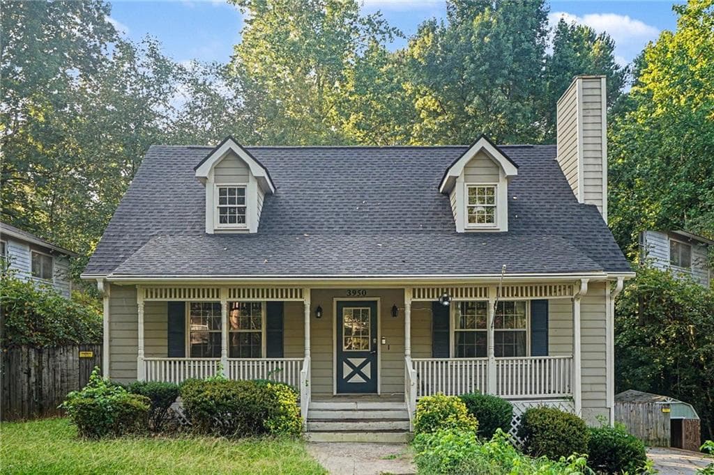 3 bedroom, 2 bathroom, 1,872 sq ft single family residence for sale at 3950 Rocmar Drive, Snellville, GA 30039 — photo 2