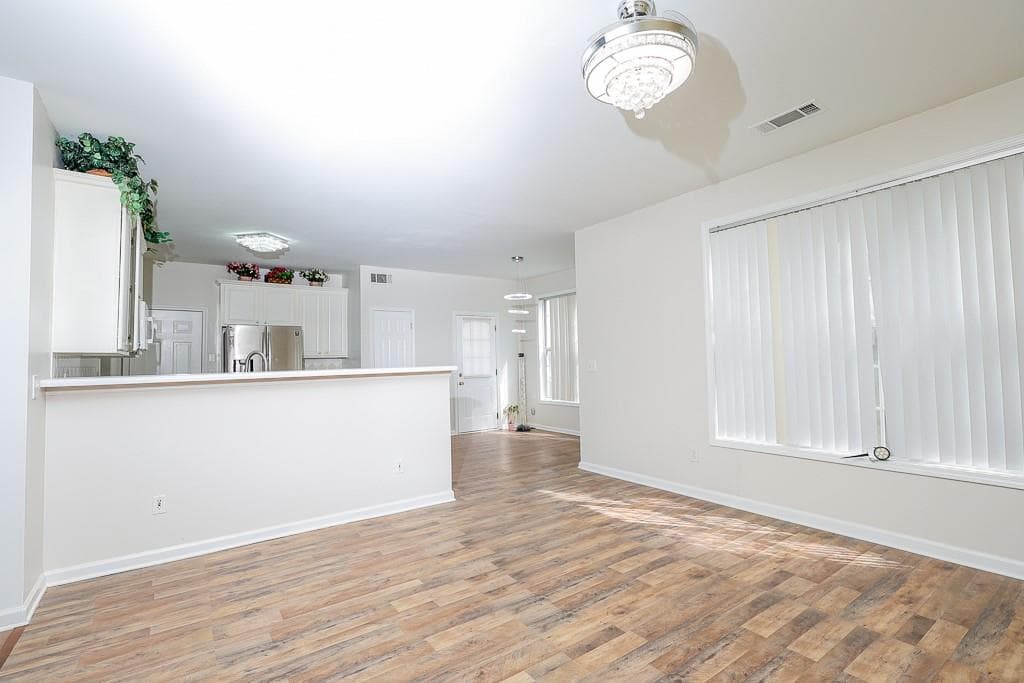 4 bedroom, 3 bathroom, 2,347 sq ft single family residence for sale at 5544 White Cedar Terrace, Sugar Hill, GA 30518 — photo 6