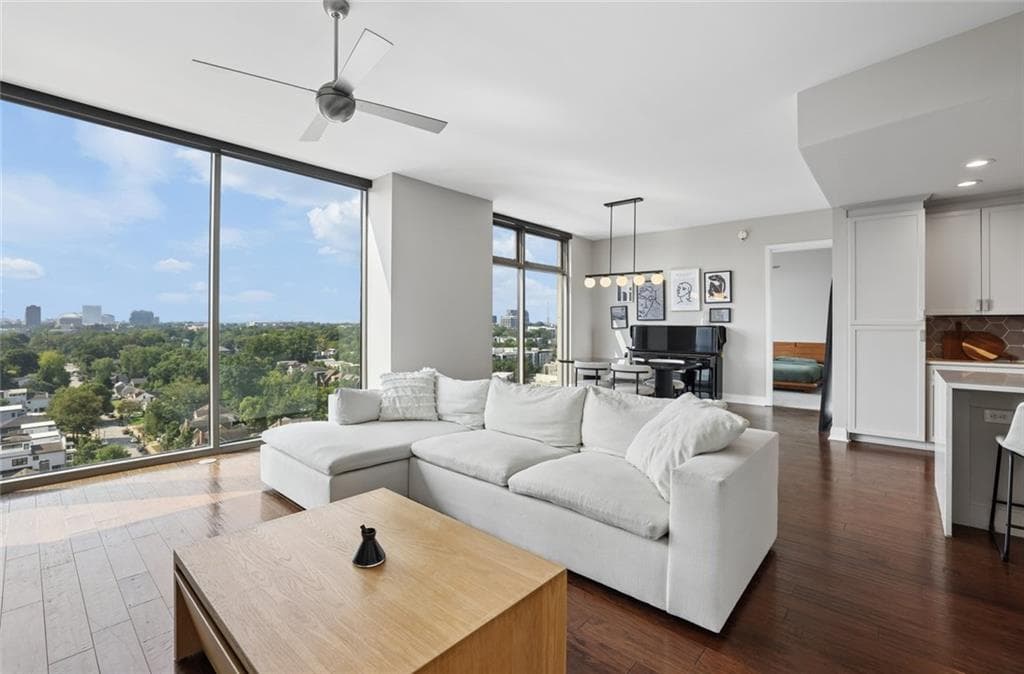 2 bedroom, 3 bathroom, 1,828 sq ft condominium for sale at 270 17th Street 1403, Atlanta, GA 30363 — photo 2