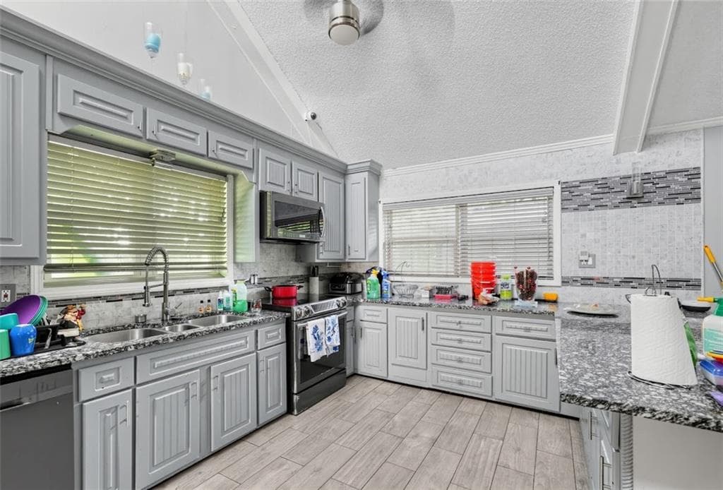 4 bedroom, 4 bathroom, 2,708 sq ft single family residence for sale at 355 Nottingham Drive, Marietta, GA 30066 — photo 8