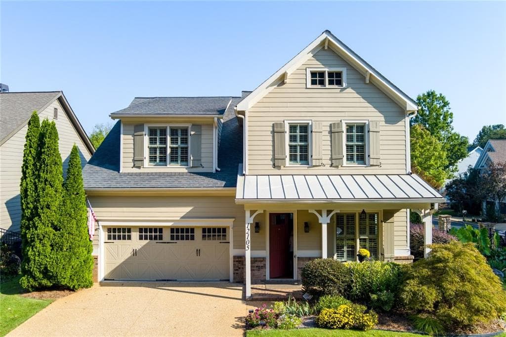 5 bedroom, 4 bathroom, 3,272 sq ft single family residence for sale at 12105 Walnut Terrace, Alpharetta, GA 30004 — photo 5