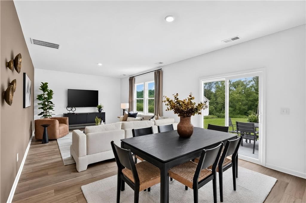 4 bedroom, 3 bathroom, 1,809 sq ft single family residence for sale at 17 Shawnee Drive, Rome, GA 30161 — photo 4
