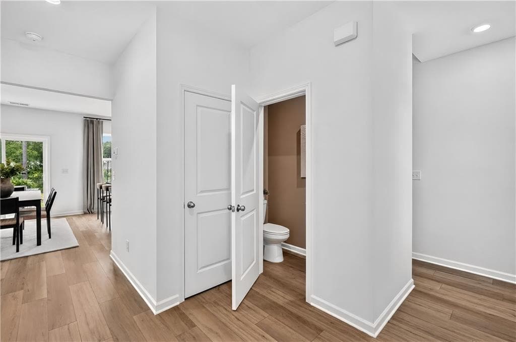 4 bedroom, 3 bathroom, 1,809 sq ft single family residence for sale at 17 Shawnee Drive, Rome, GA 30161 — photo 5