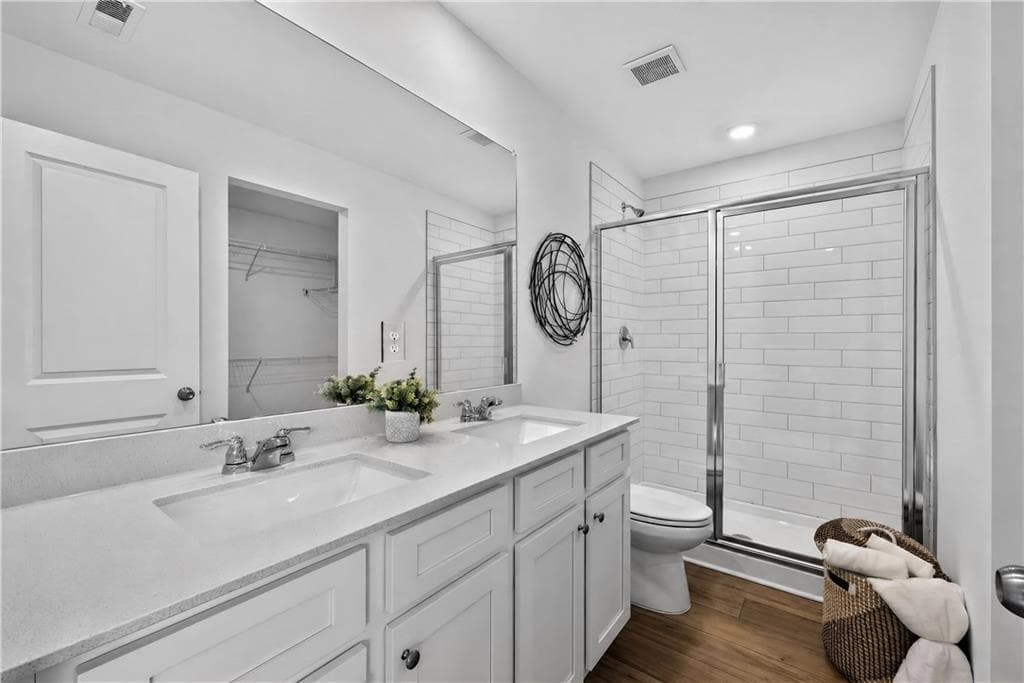 4 bedroom, 3 bathroom, 1,809 sq ft single family residence for sale at 17 Shawnee Drive, Rome, GA 30161 — photo 7