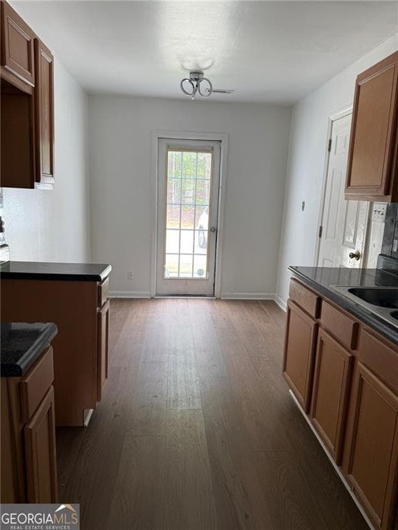 3 bedroom, 3 bathroom, 1,316 sq ft townhouse for sale at 7280 Oakley Court #67, Union City, GA 30291 — photo 5