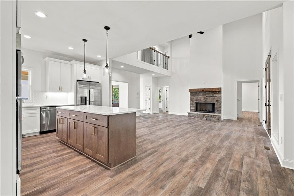 5 bedroom, 3 bathroom, 2,972 sq ft single family residence for sale at 48 Sequoyah Court, Cedartown, GA 30125 — photo 4