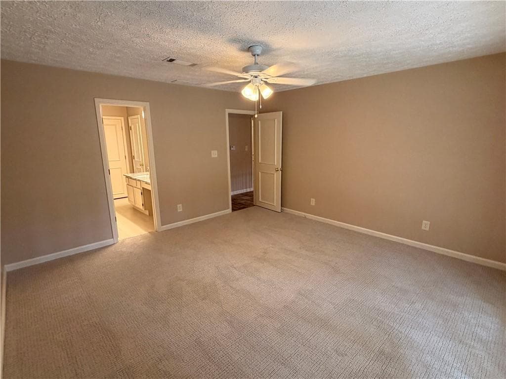 3 bedroom, 2 bathroom, 1,646 sq ft single family residence under contract at 2002 Arbor Forest Drive, Marietta, GA 30064 — photo 5