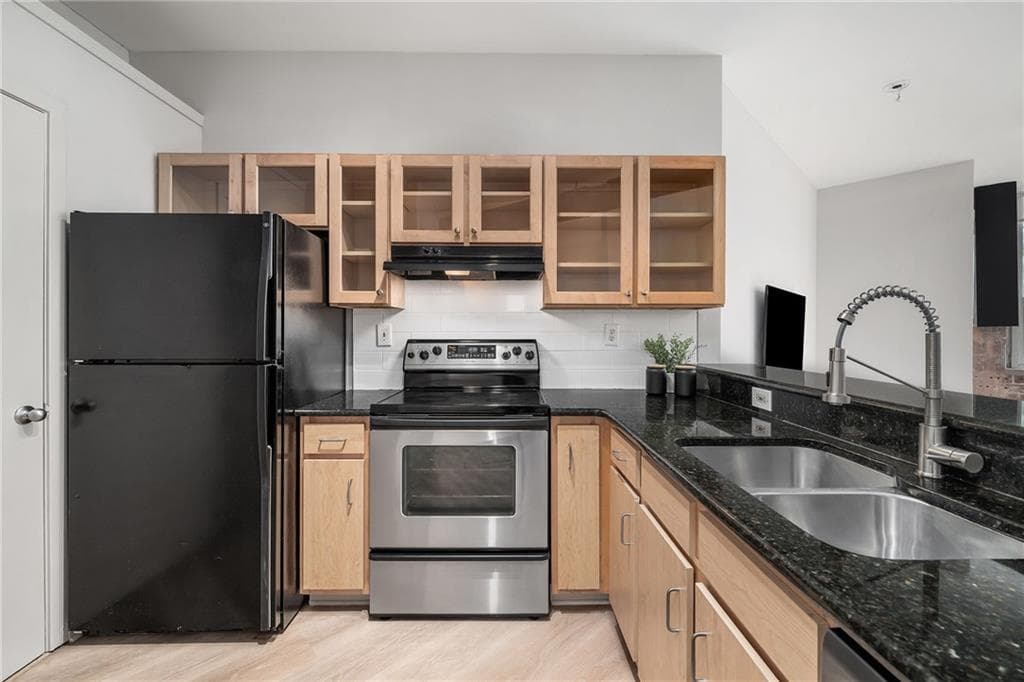1 bedroom, 1 bathroom, 1,004 sq ft condominium for sale at 800 Peachtree Street 8529-0, Atlanta, GA 30308 — photo 10