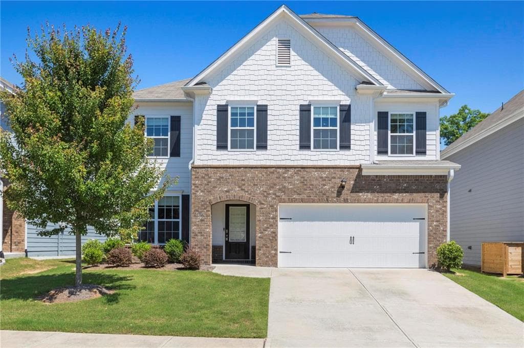 5 bedroom, 3 bathroom, 2,985 sq ft single family residence for sale at 199 Yaupon Trail, Braselton, GA 30517