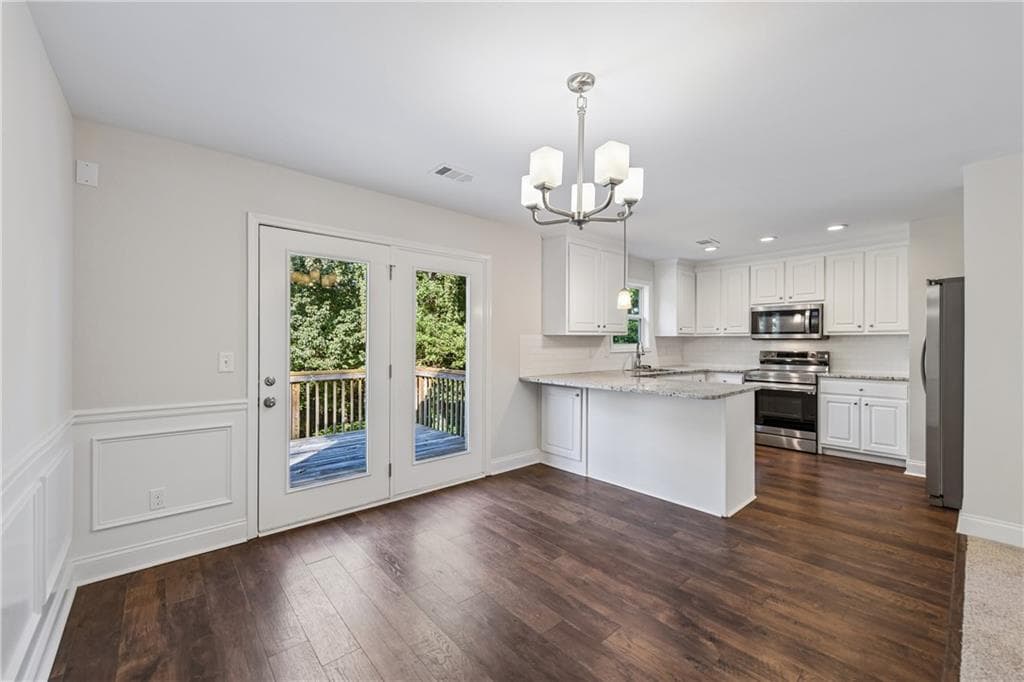 3 bedroom, 3 bathroom, 1,324 sq ft single family residence under contract at 3983 Fraser Circle, Gainesville, GA 30506 — photo 5