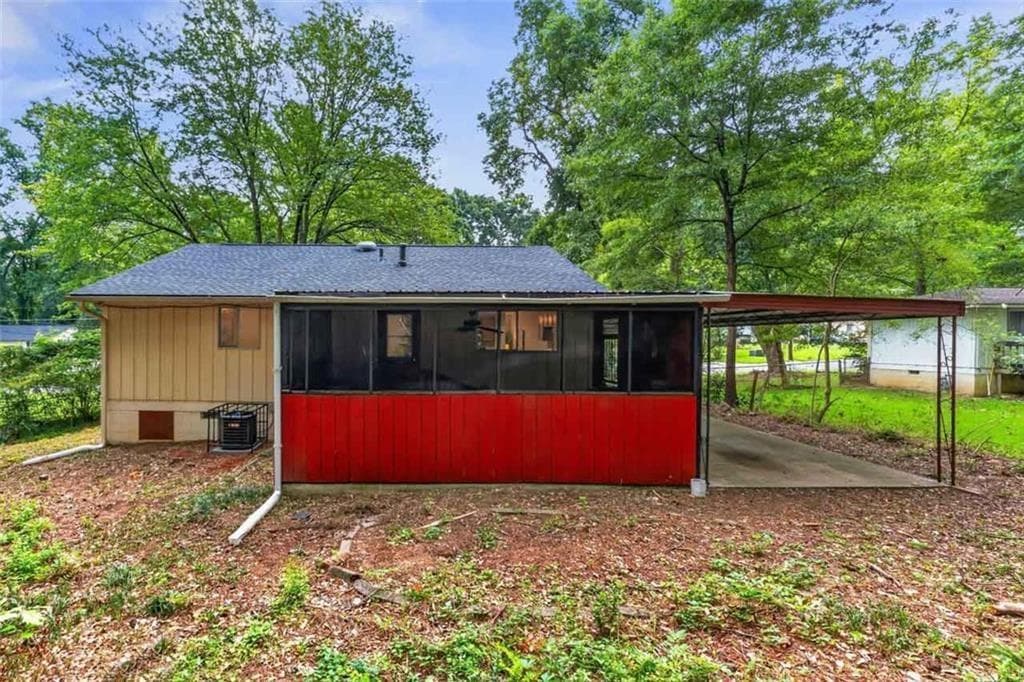 4 bedroom, 1 bathroom, 1,079 sq ft single family residence under contract at 6177 Crestview Lane, Forest Park, GA 30297 — photo 4