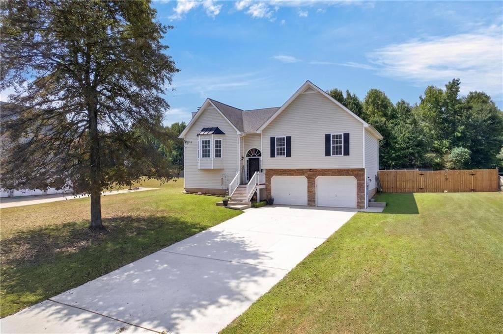 3 bedroom, 2 bathroom, 2,092 sq ft single family residence for sale at 186 Majesty Drive, Rockmart, GA 30153