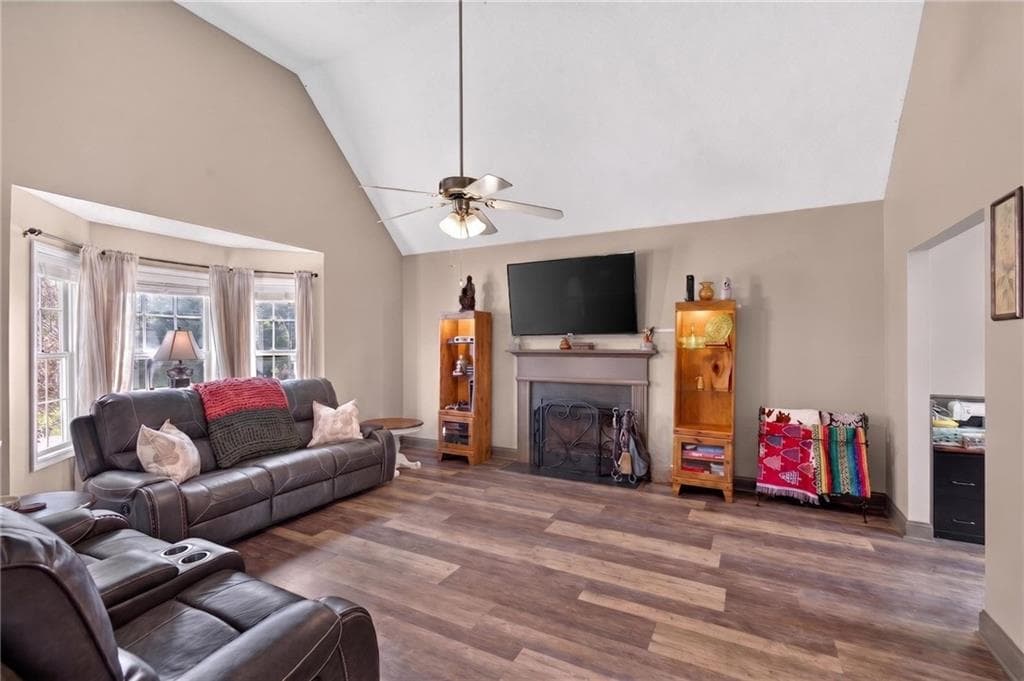 3 bedroom, 2 bathroom, 2,092 sq ft single family residence for sale at 186 Majesty Drive, Rockmart, GA 30153 — photo 3
