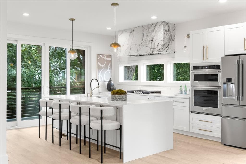 5 bedroom, 4 bathroom, 3,500 sq ft single family residence for sale at 24 Hutchinson Street, Atlanta, GA 30307 — photo 3