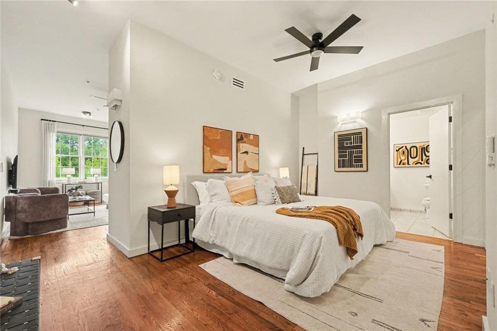 1 bedroom, 1 bathroom, 809 sq ft condominium under contract at 680 Greenwood Avenue 307, Atlanta, GA 30306 — photo 3