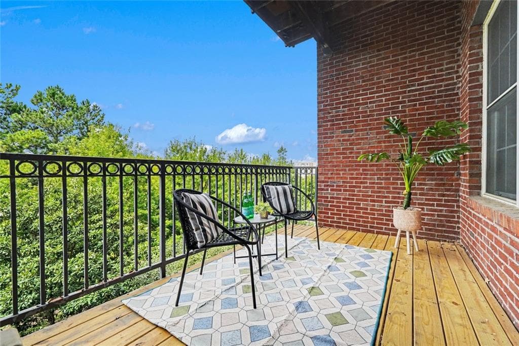 1 bedroom, 1 bathroom, 809 sq ft condominium under contract at 680 Greenwood Avenue 307, Atlanta, GA 30306 — photo 6
