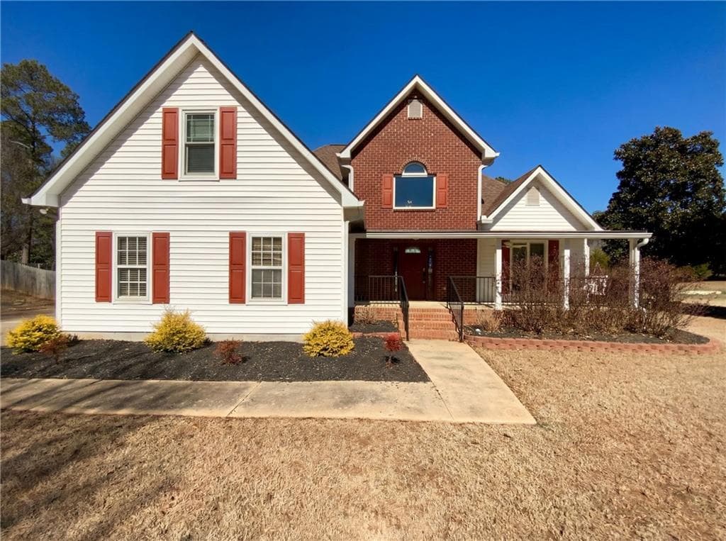 4 bedroom, 3 bathroom, 2,481 sq ft single family residence for sale at 123 King Richard Drive, Griffin, GA 30223 — photo 6