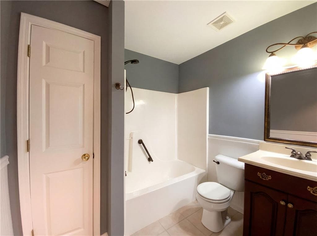 4 bedroom, 3 bathroom, 2,481 sq ft single family residence for sale at 123 King Richard Drive, Griffin, GA 30223 — photo 9