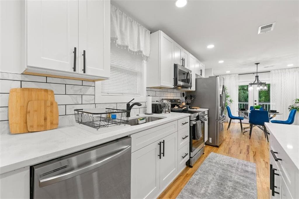 3 bedroom, 2 bathroom, 1,064 sq ft single family residence for sale at 754 S Grand Avenue, Atlanta, GA 30318 — photo 6