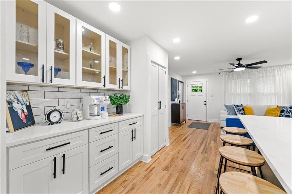 3 bedroom, 2 bathroom, 1,064 sq ft single family residence for sale at 754 S Grand Avenue, Atlanta, GA 30318 — photo 8