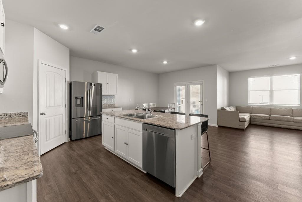 4 bedroom, 2 bathroom, 1,774 sq ft single family residence for sale at 152 Starbuck Parkway, Pendergrass, GA 30567 — photo 4