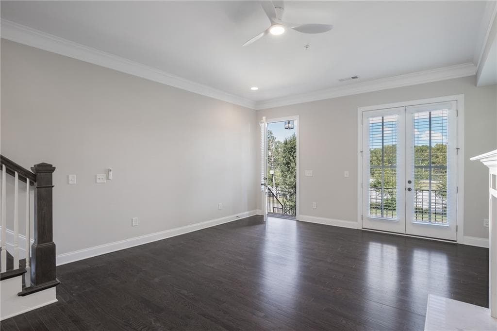3 bedroom, 4 bathroom, 2,240 sq ft townhouse for sale at 3547 Parkside Way, Atlanta, GA 30319 — photo 8