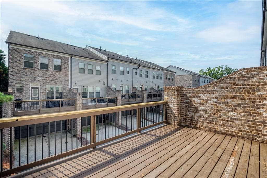 3 bedroom, 4 bathroom, 2,240 sq ft townhouse for sale at 3547 Parkside Way, Atlanta, GA 30319 — photo 10