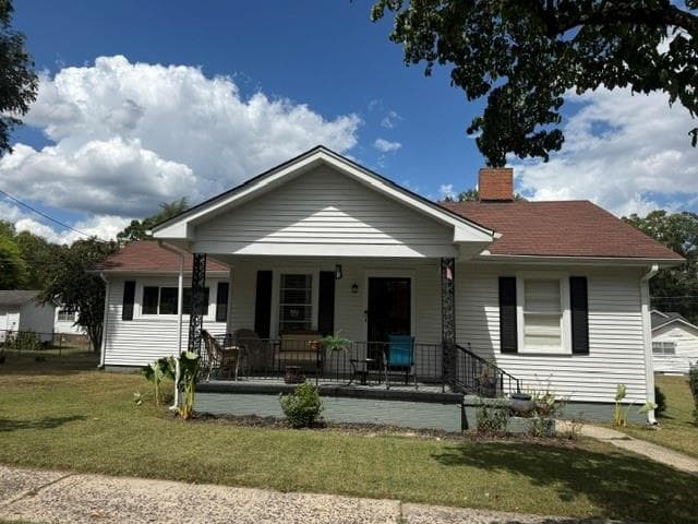2 bedroom, 1 bathroom single family residence for sale at 5 S 4th Street, Lindale, GA 30147 — photo 2