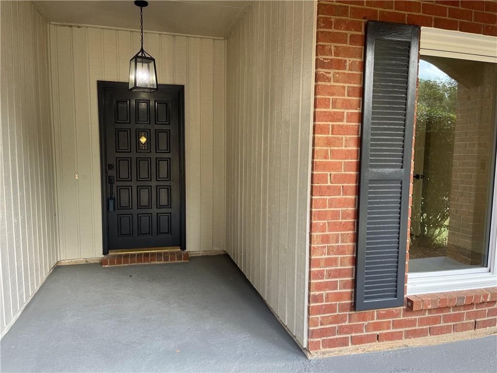 3 bedroom, 2 bathroom, 1,924 sq ft single family residence for sale at 1441 Shady Cove Lane, Lawrenceville, GA 30043 — photo 2