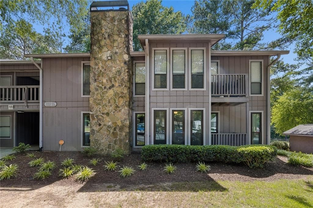 2 bedroom, 2 bathroom, 1,182 sq ft home for sale at 3985 Woodridge Way 3985 Building 11, Tucker, GA