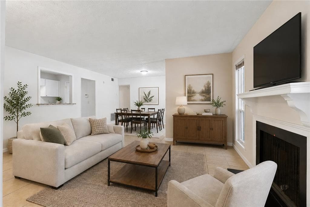2 bedroom, 2 bathroom, 1,182 sq ft condominium for sale at 3985 Woodridge Way 3985 Building 11, Tucker, GA 30084 — photo 6