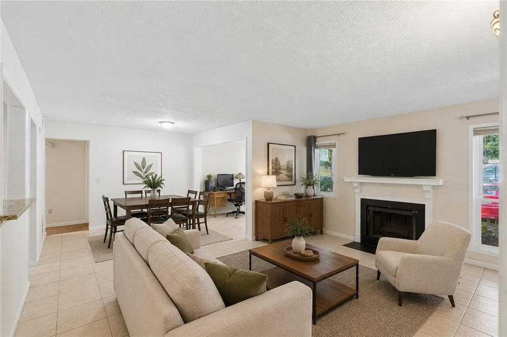 2 bedroom, 2 bathroom, 1,182 sq ft condominium for sale at 3985 Woodridge Way 3985 Building 11, Tucker, GA 30084 — photo 8