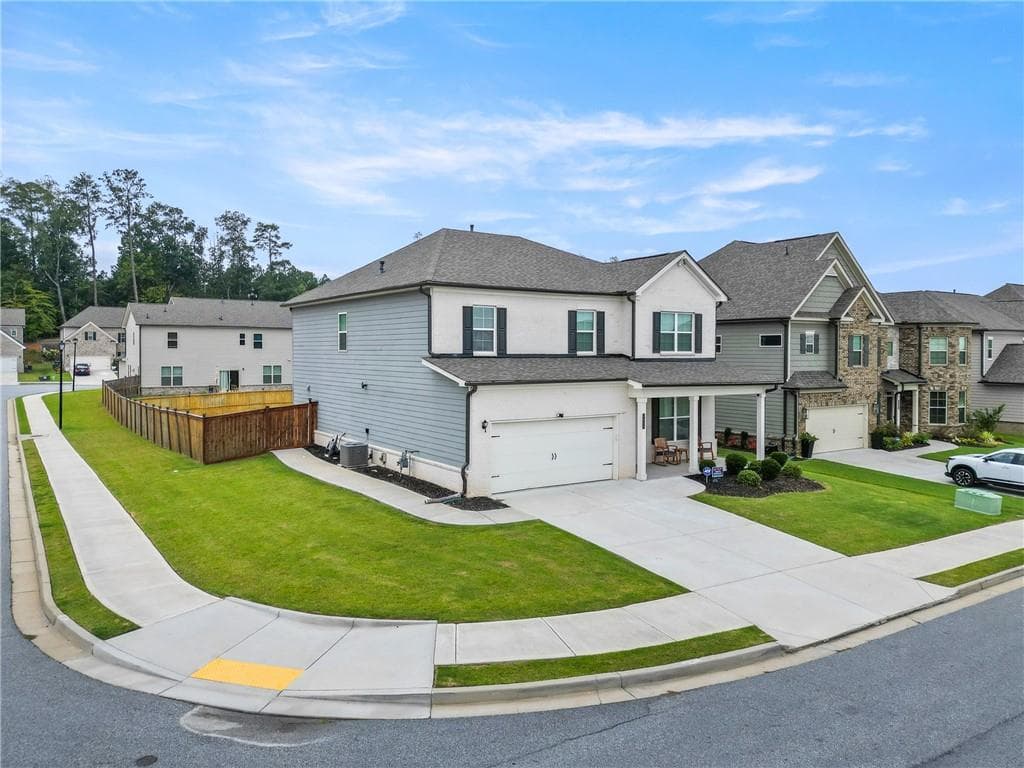 5 bedroom, 4 bathroom, 3,458 sq ft single family residence for sale at 3477 Spruce Way, South Fulton, GA 30331 — photo 2