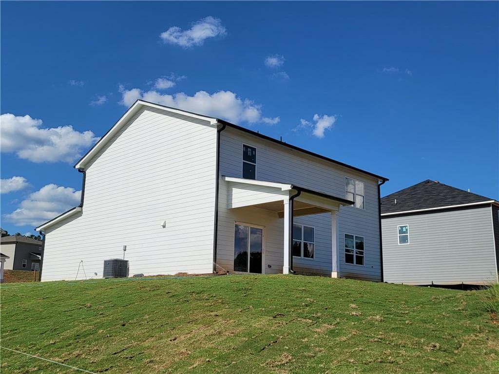 4 bedroom, 3 bathroom, 2,570 sq ft single family residence for sale at 16 Sanborne View Drive, Jefferson, GA 30549 — photo 4