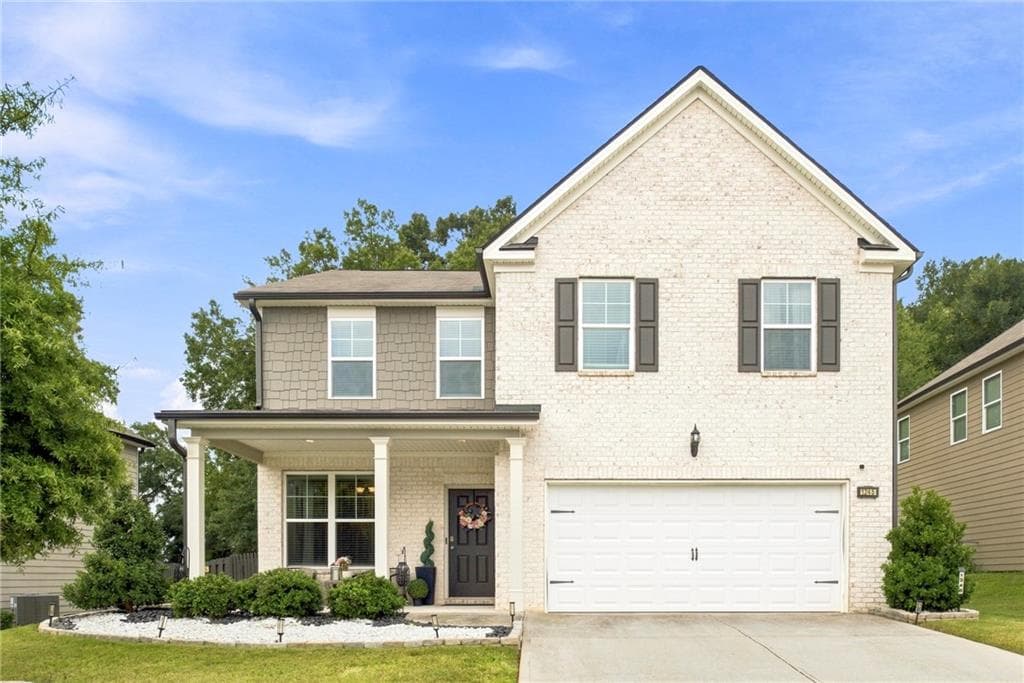 3 bedroom, 3 bathroom, 2,331 sq ft single family residence under contract at 1245 Grove Parkway, Jonesboro, GA 30236