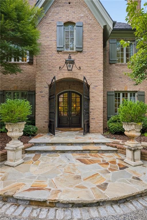 6 bedroom, 6 bathroom, 8,271 sq ft single family residence for sale at 3874 Vermont Road, Atlanta, GA 30319 — photo 4