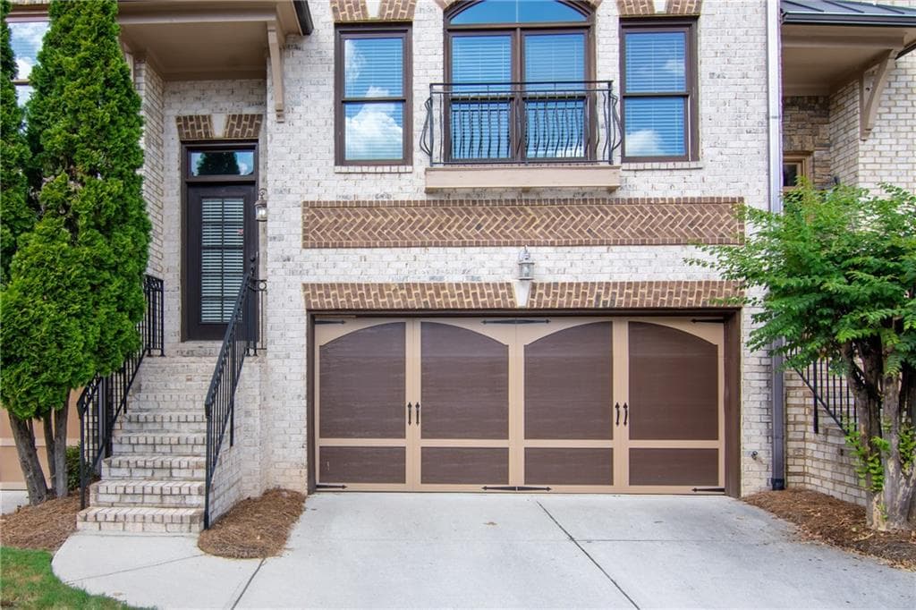 3 bedroom, 4 bathroom, 2,900 sq ft townhouse for sale at 1154 Water Grass Way, Lawrenceville, GA 30045 — photo 3