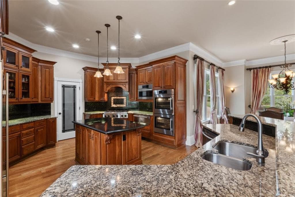 7 bedroom, 6 bathroom, 13,462 sq ft single family residence for sale at 1005 Oak Mountain Road, Carrollton, GA 30117 — photo 10