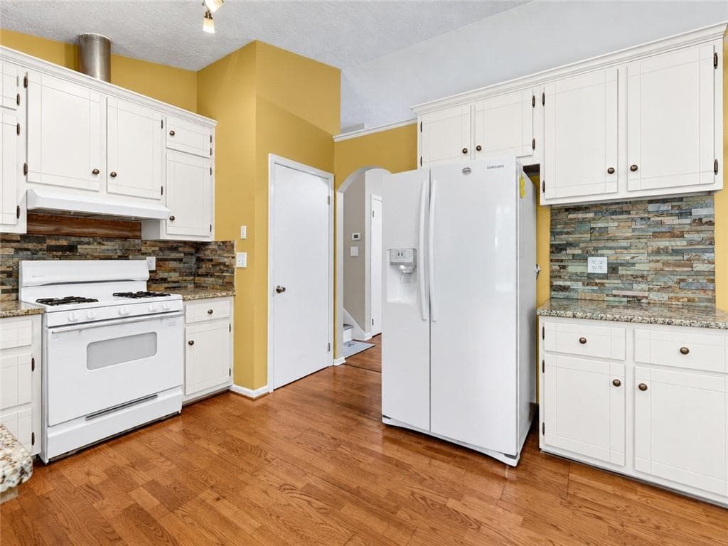 4 bedroom, 3 bathroom, 1,738 sq ft single family residence for sale at 1501 Fieldrock Court, Lawrenceville, GA 30043 — photo 7