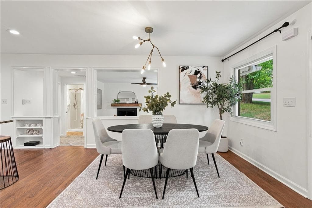 2 bedroom, 2 bathroom, 1,225 sq ft single family residence under contract at 3095 Hollywood Drive, Decatur, GA 30033 — photo 9