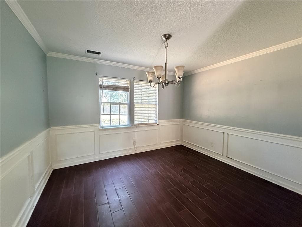 3 bedroom, 3 bathroom, 1,874 sq ft single family residence under contract at 844 Chapman Circle, Stone Mountain, GA 30088 — photo 4