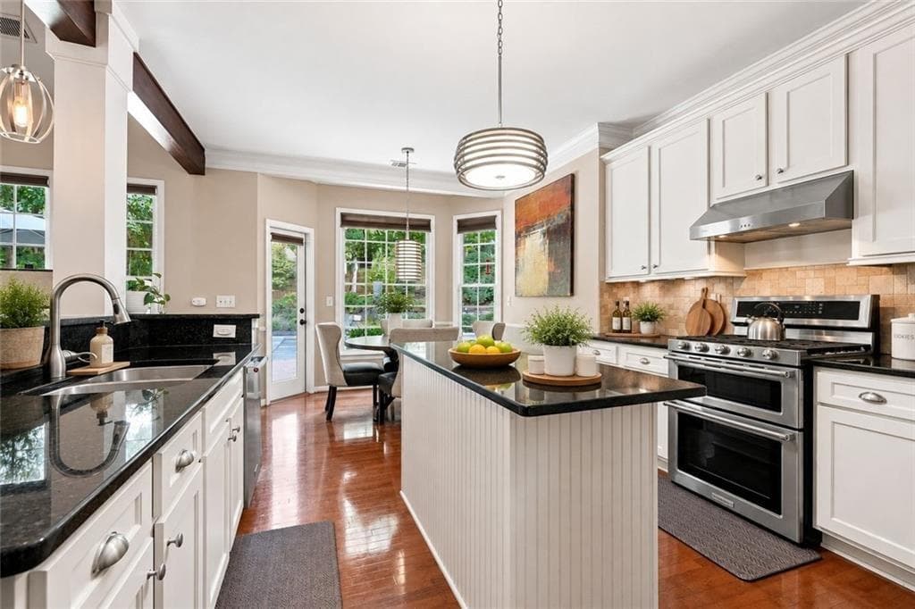 4 bedroom, 3 bathroom, 2,661 sq ft single family residence for sale at 1710 Redbud Way, Cumming, GA 30041 — photo 8