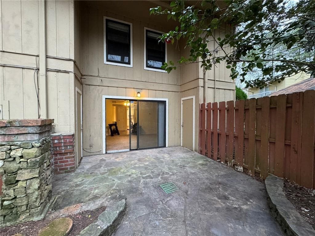 3 bedroom, 3 bathroom, 1,780 sq ft condominium for rent at 732 Hanover Lane, Marietta, GA 30067 for $2,495 a month — photo 2