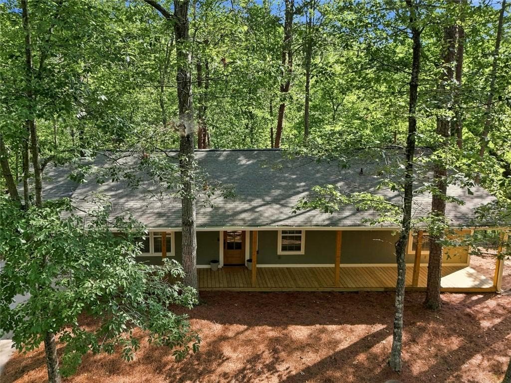 3 bedroom, 2 bathroom, 1,405 sq ft single family residence for sale at 121 White Antelope Street, Waleska, GA 30183 — photo 3