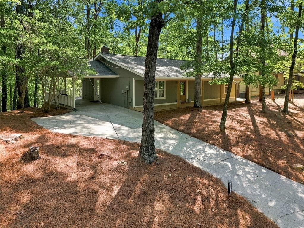 3 bedroom, 2 bathroom, 1,405 sq ft single family residence for sale at 121 White Antelope Street, Waleska, GA 30183 — photo 4