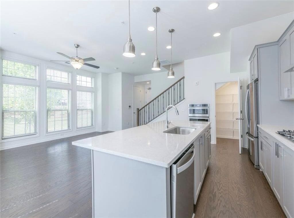 1 bedroom, 2 bathroom, 1,039 sq ft condominium for sale at 1257 Epping Lane 59, Brookhaven, GA 30319 — photo 2