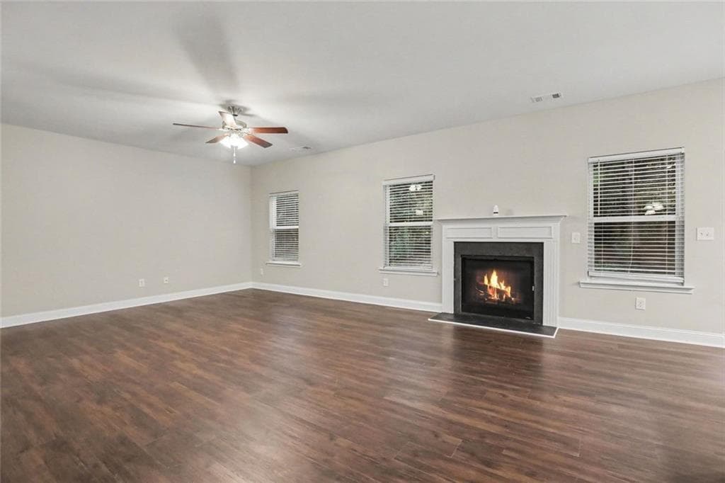 4 bedroom, 3 bathroom, 2,344 sq ft single family residence for sale at 316 Trae Court, Hampton, GA 30228 — photo 6