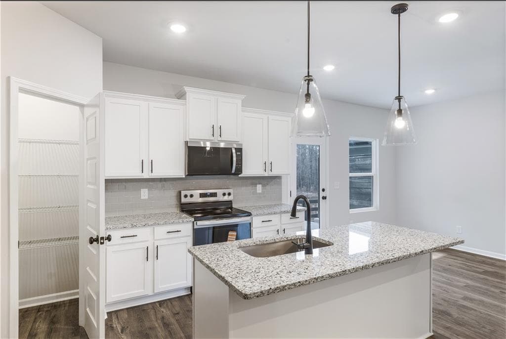 3 bedroom, 3 bathroom, 1,736 sq ft townhouse for sale at 347 Yukon Drive 55, Conyers, GA 30094 — photo 9