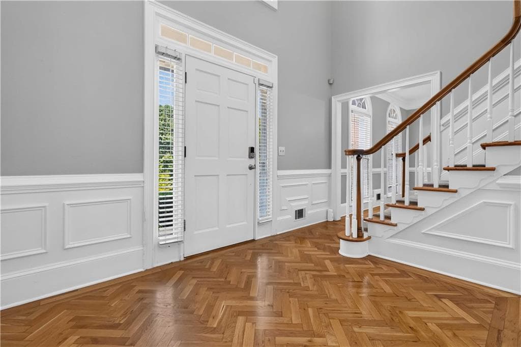 5 bedroom, 5 bathroom, 6,121 sq ft single family residence for sale at 660 Belgrave Lane, Tucker, GA 30084 — photo 4